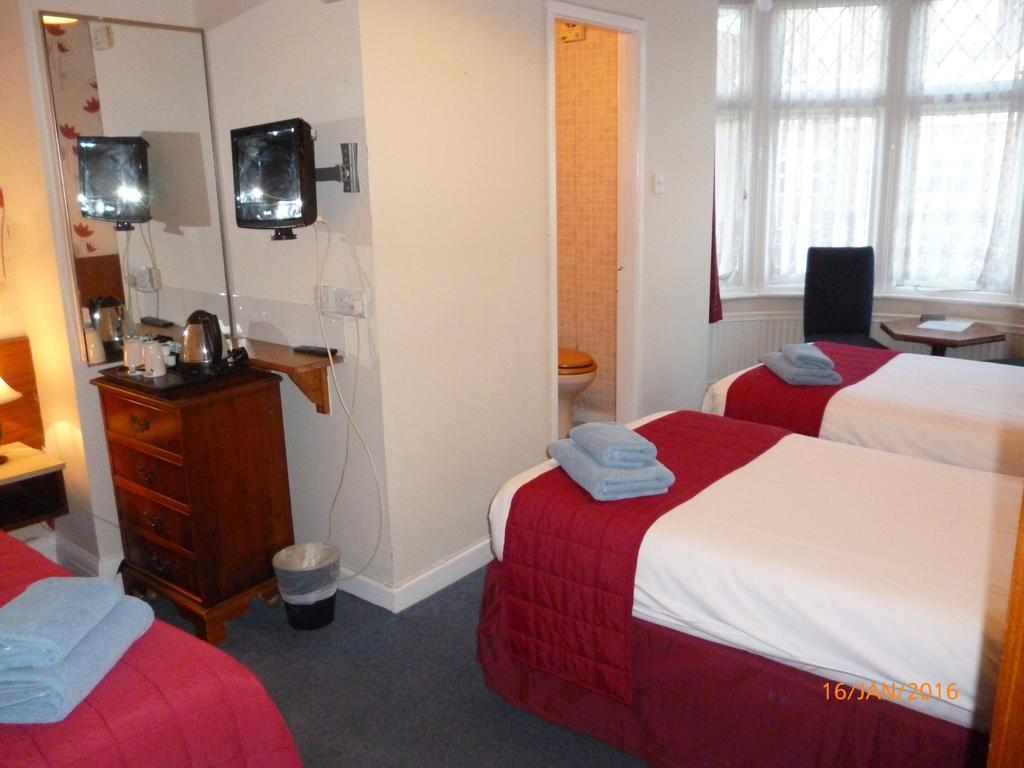 Grange Lodge Hotel - B&B London Room photo
